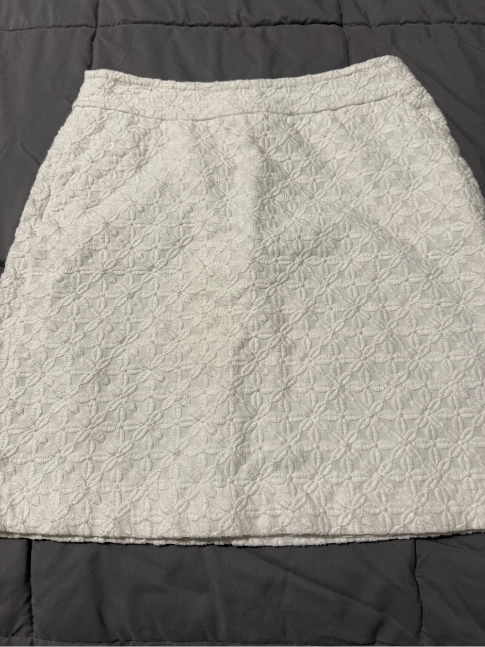 Banana Republic White Textured Floral Mini Skirt